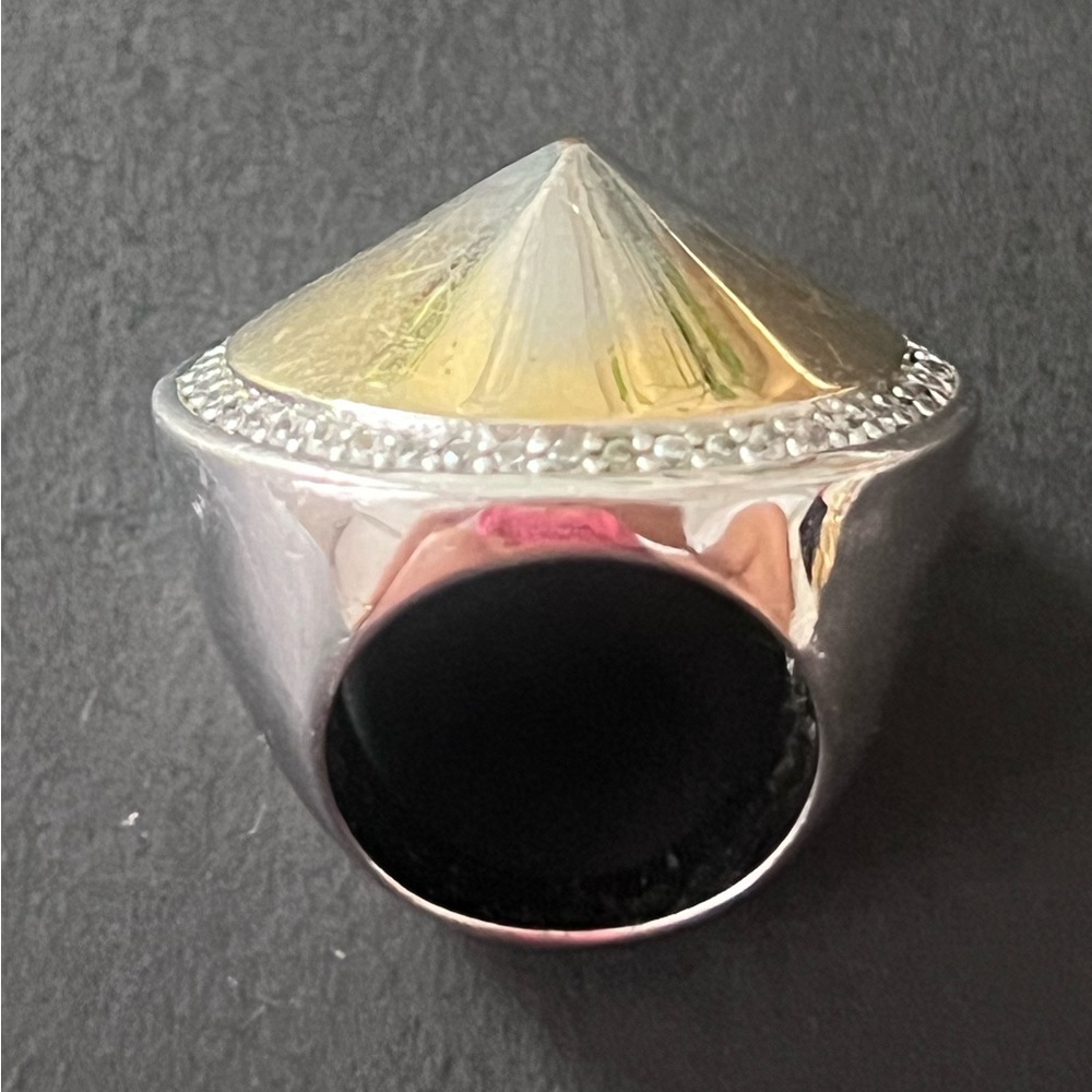 noir two toned ring with rhinestones in size 7